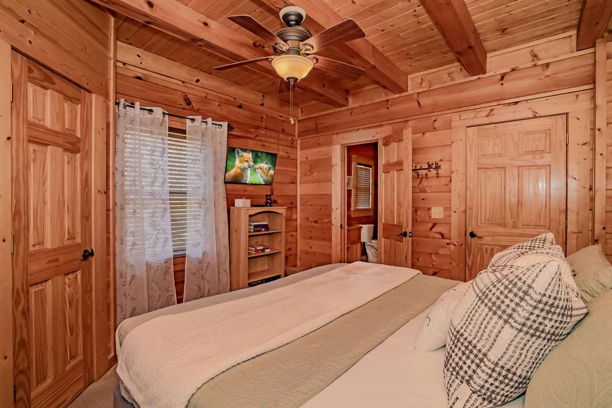 Access to the full bathroom.