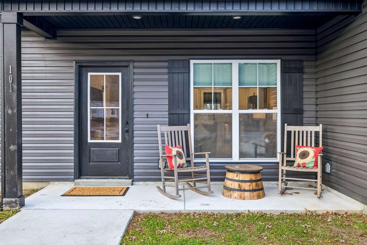 Inviting entranceway