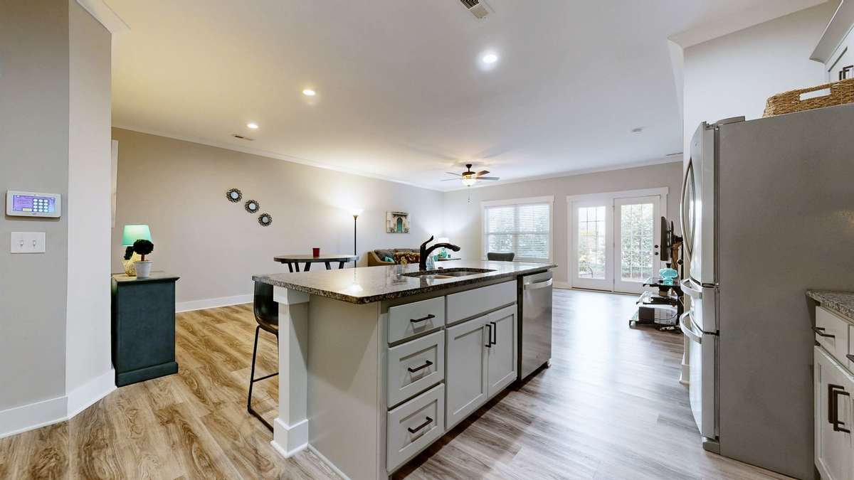 Easy space to move around. Great for gatherings.