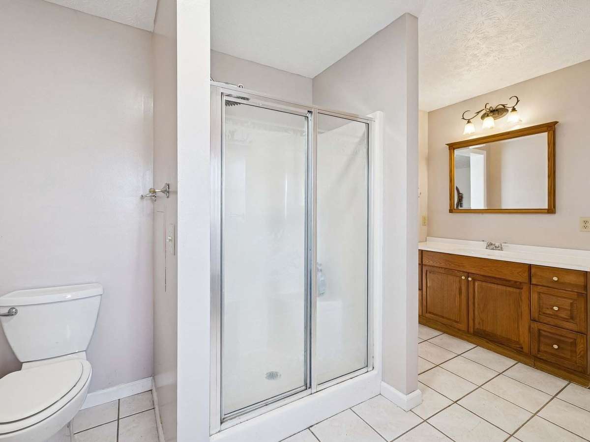 Main House Primary Bath