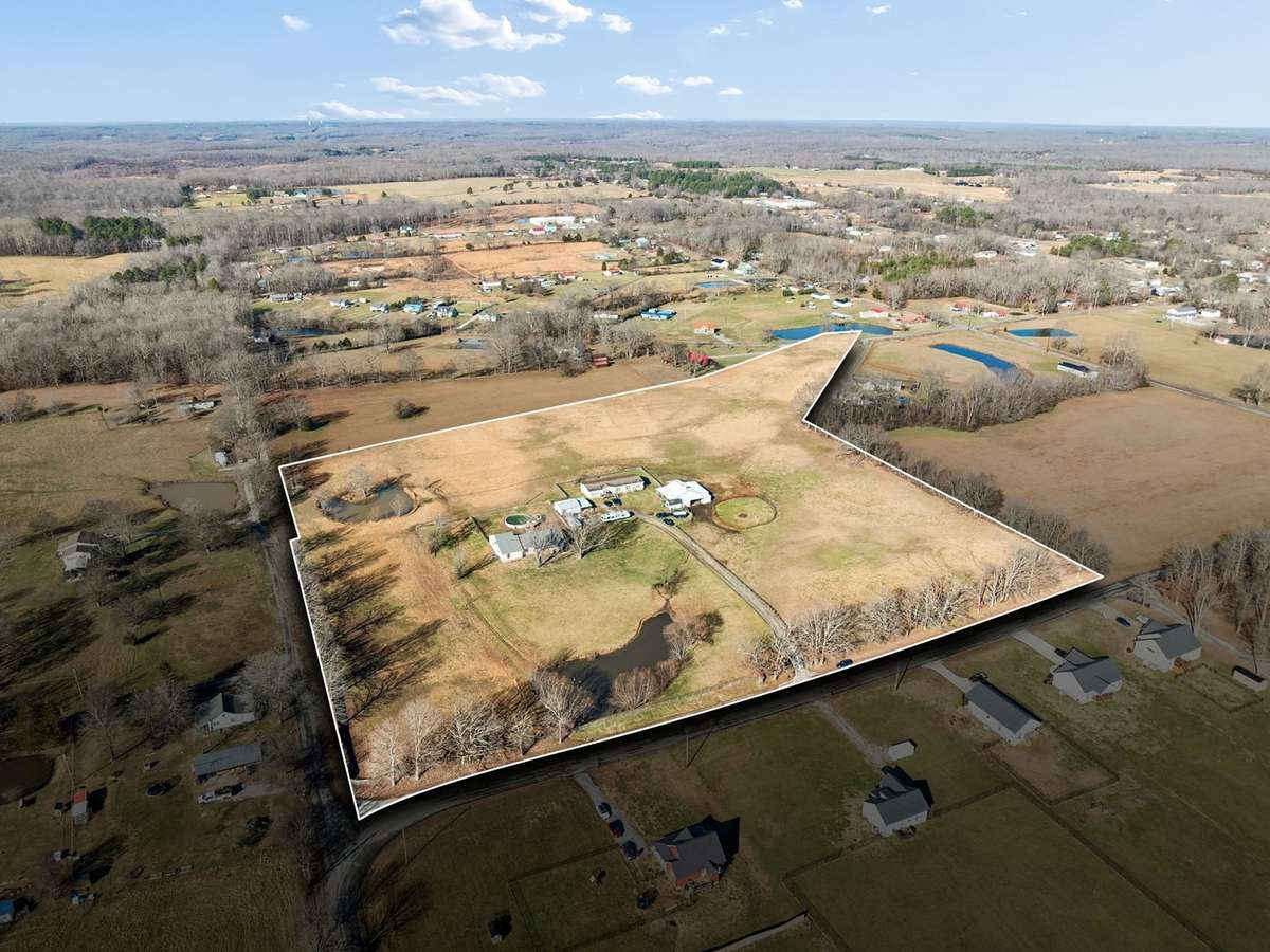 Aerial and Outline of Acreage