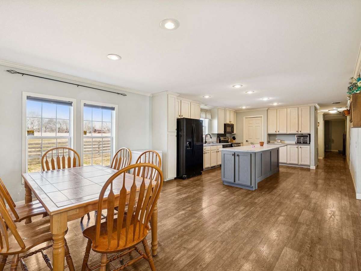 2nd Home Dining to Kitchen