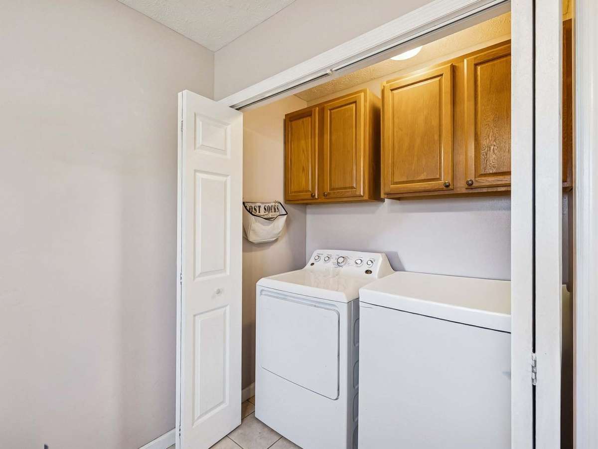 Main House Office, Laundry