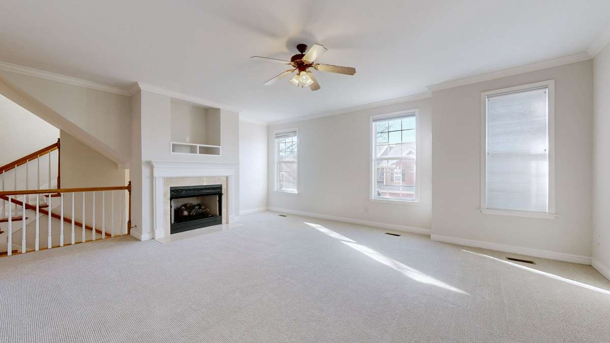 Such great light.  And the entire home has Hunter Douglas shades.