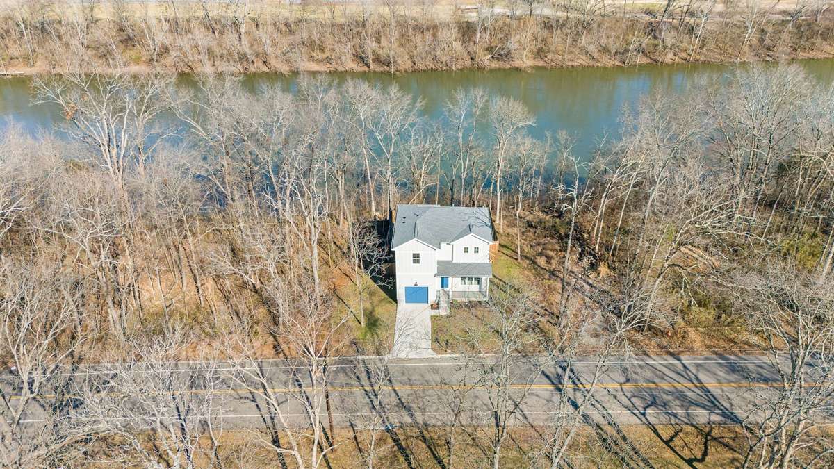 Overhead view during the fall