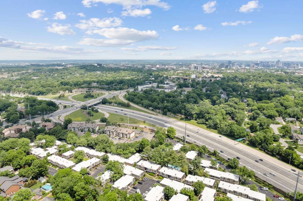 Minutes to downtown Nashville, approx. 20 minutes to the airport, and just down the road from Green Hills restaurants and retail, the location is exceptional.