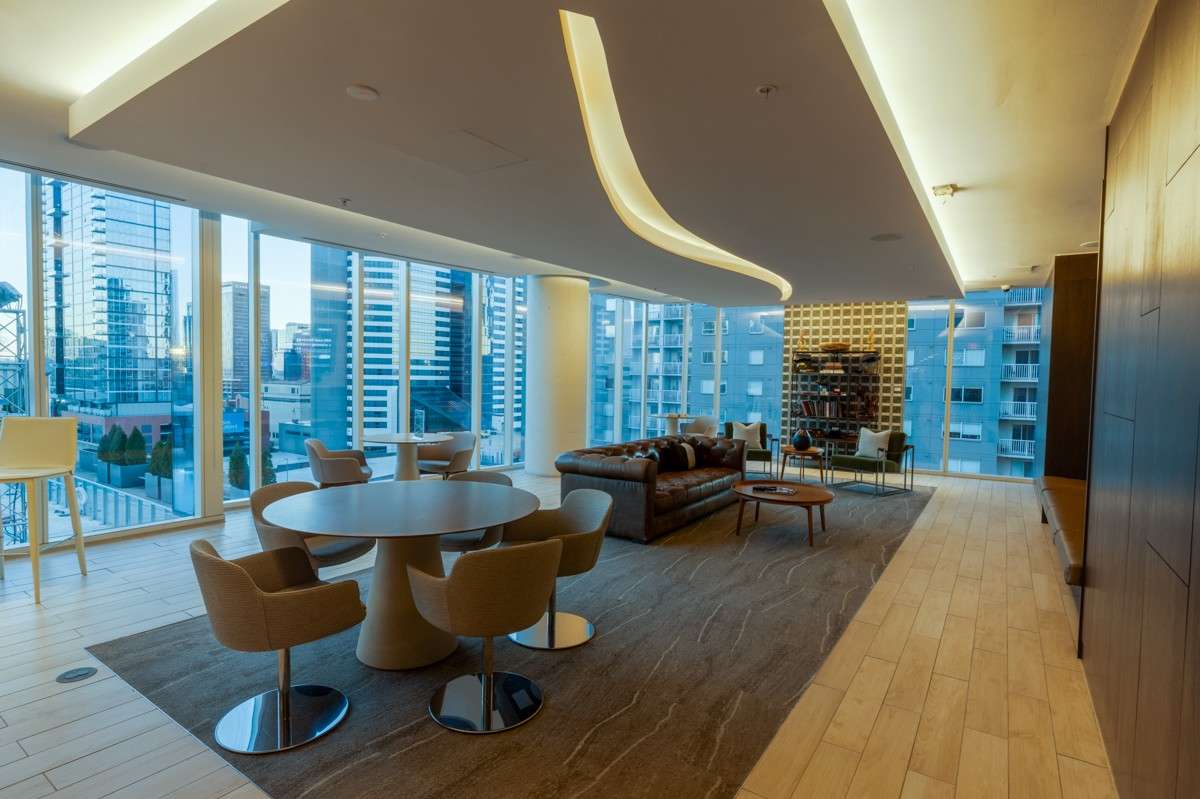 A private lounge above the city with flexible seating and TV space. Perfect for hosting, relaxing, or working remotely in a refined, residents-only setting!