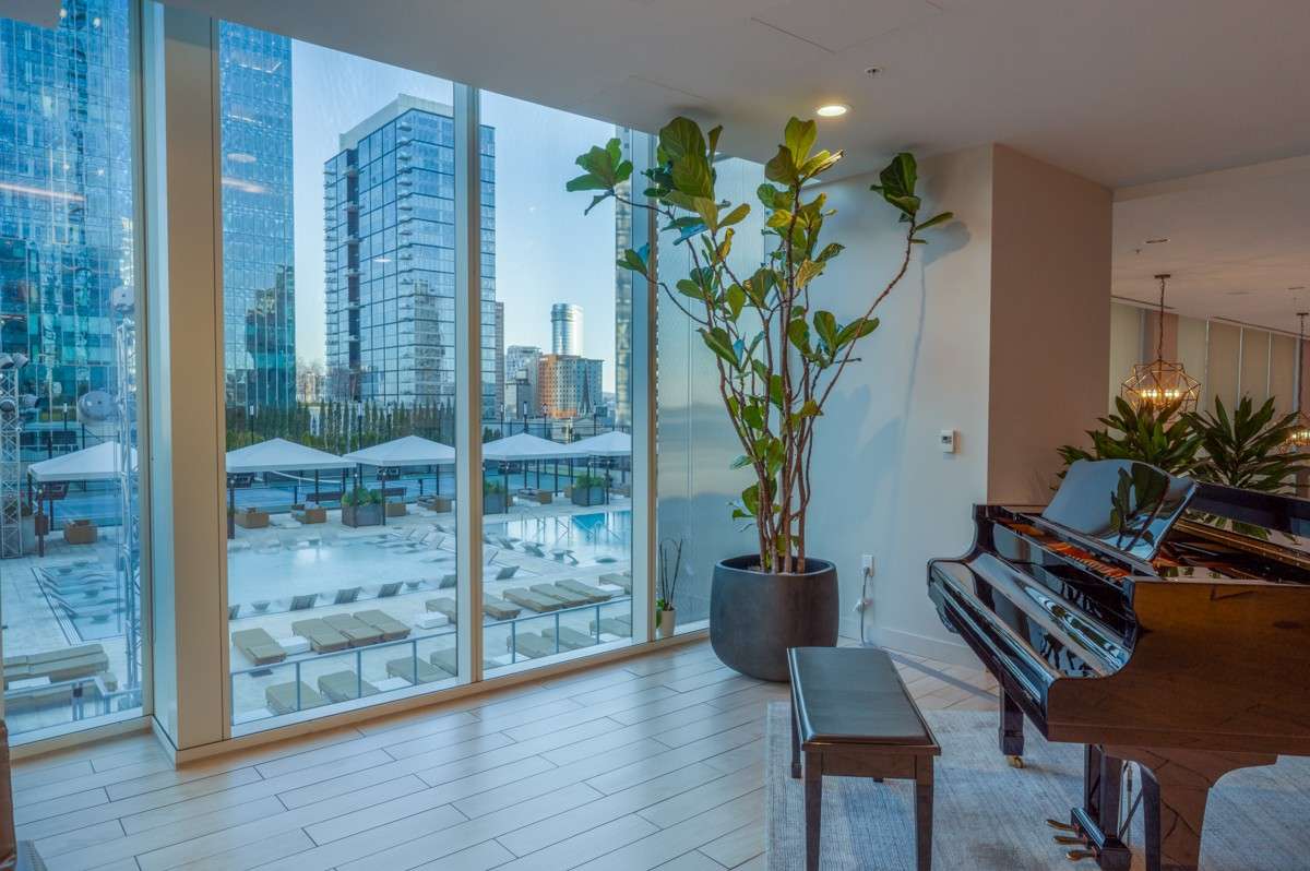Beautiful floor to ceiling windows provide skyline views, while overlooking the 7th floor Outdoor Amenities Deck!