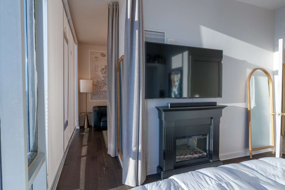 Floor-to-ceiling views elevate the experience, blending luxury with smart urban living!