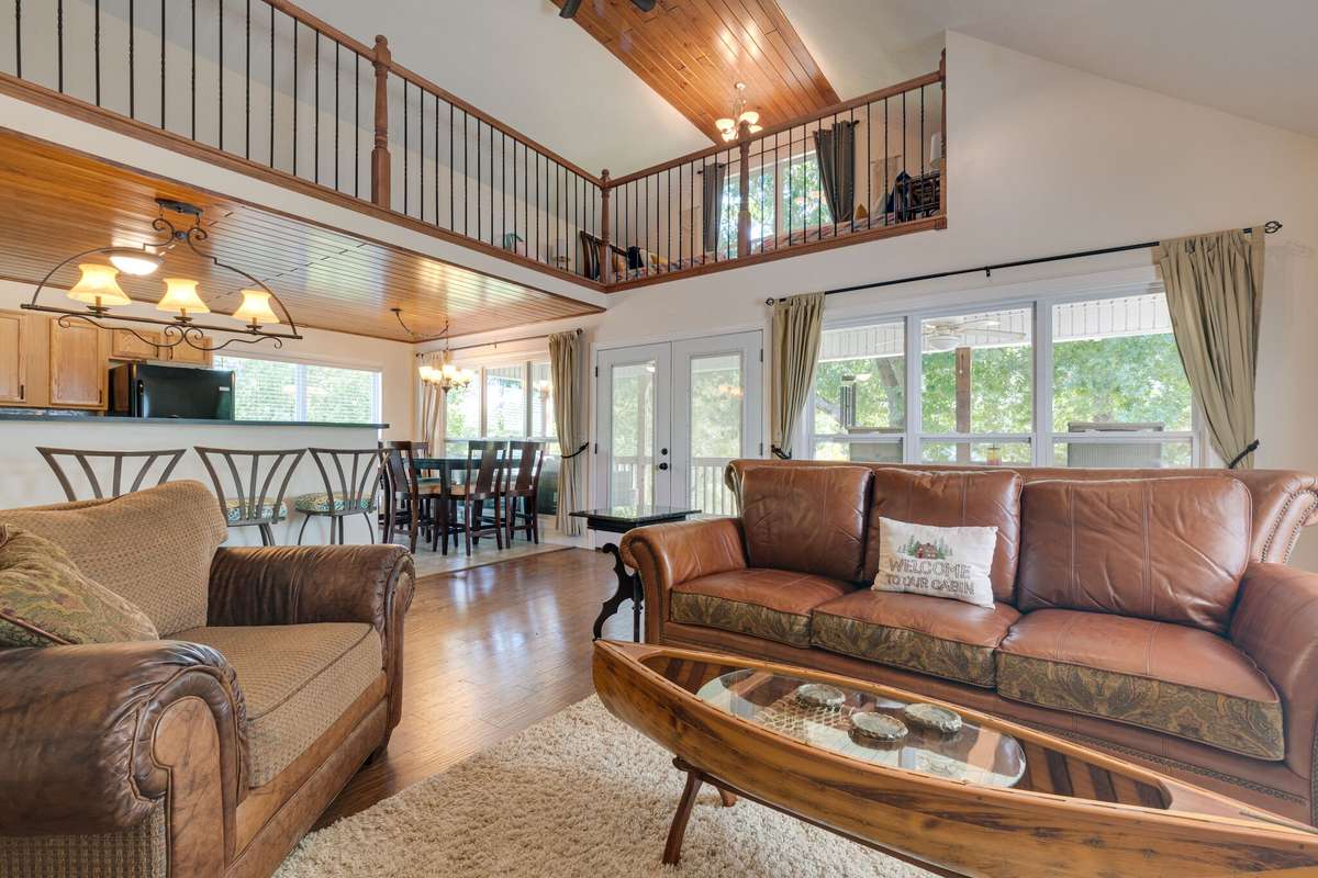 Great room/open floor plan, soaring ceilings and loft