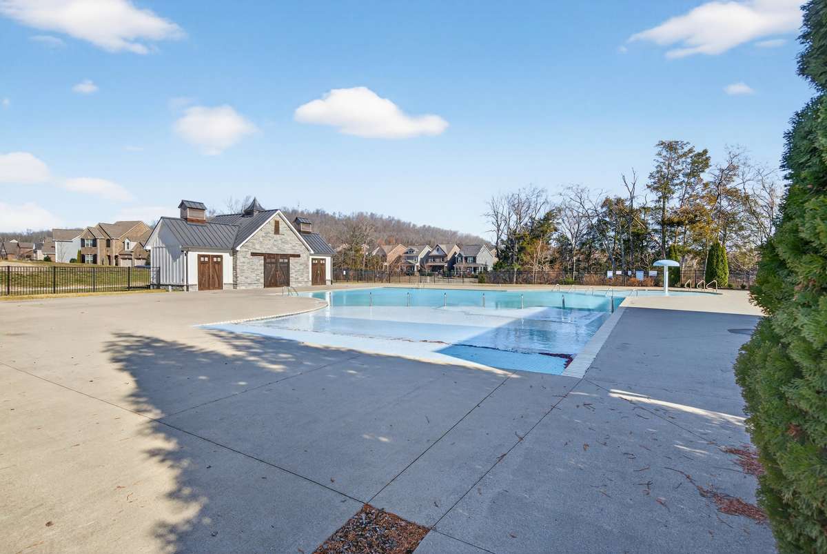 Community pool