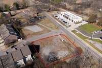 Estimated property lines are for illustration purpose only. Please see official property records for actual property lines.