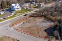Estimated property lines are for illustration purpose only. Please see official property records for actual property lines.
