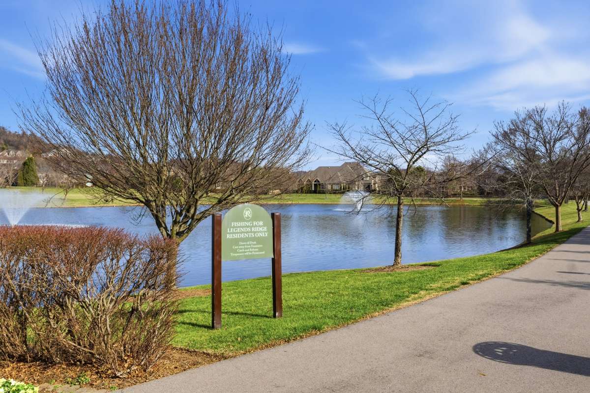 Legends Ridge Catch and Release Fishing Pond