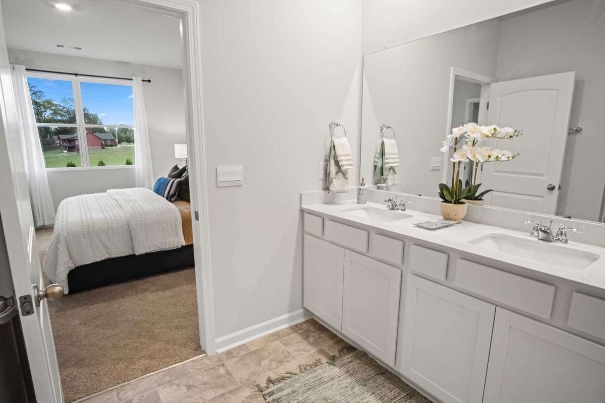 Photos of a similar home. Features and finishes may vary.