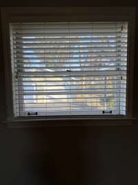 Faulk blinds in home