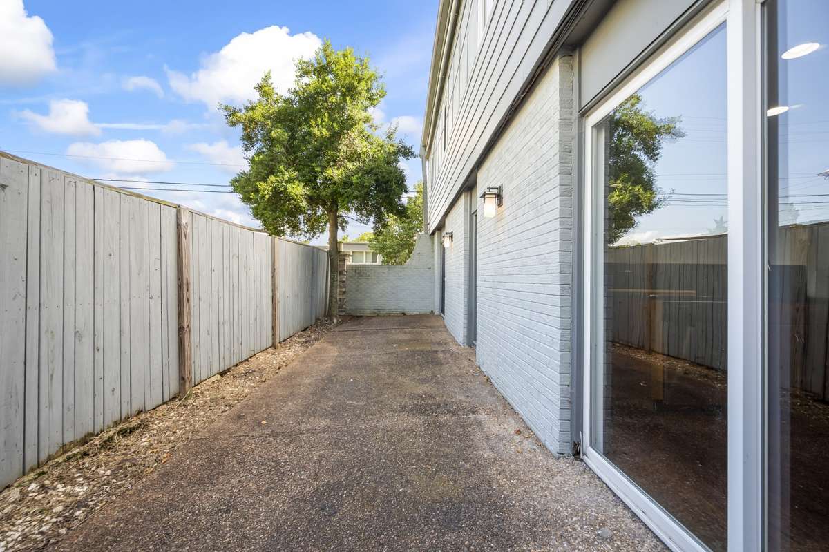 private, fenced and perfect to unwind on