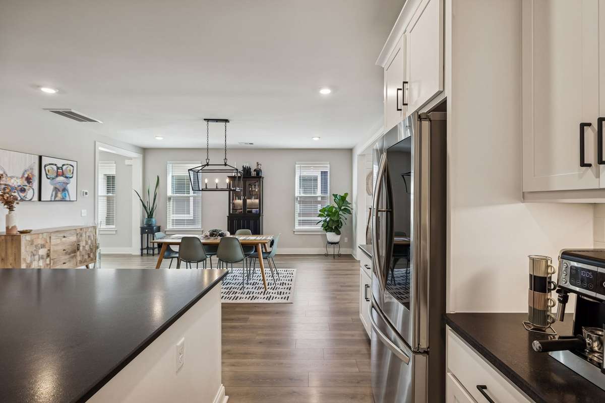 Beautiful space to spend a quiet meal alone or host family and friends.
