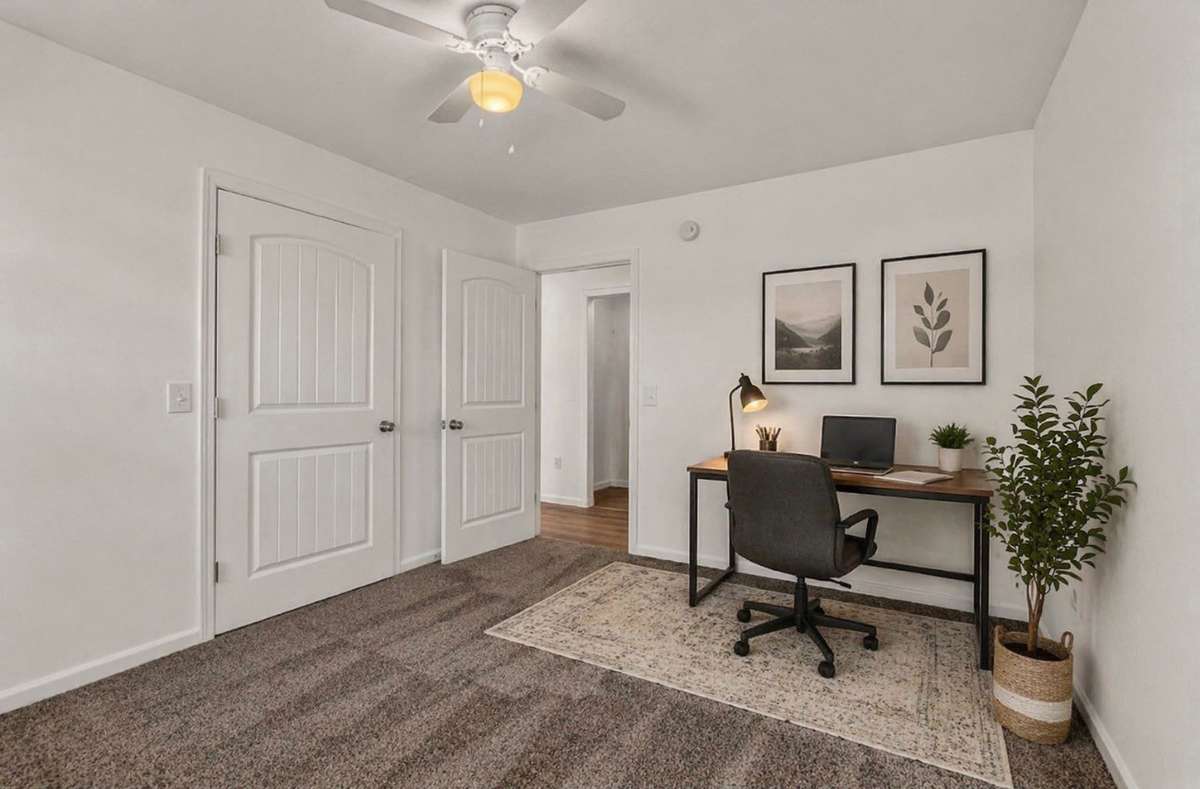 AI STAGING BEDROOM