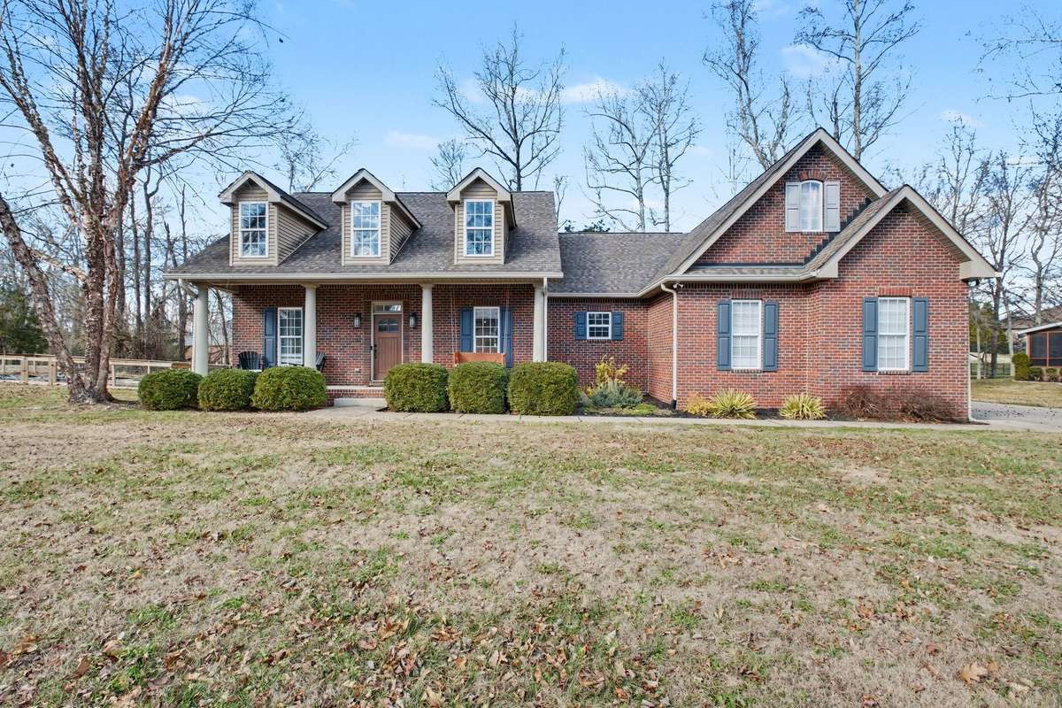 Welcome to 701 Deer Ridge Lane!