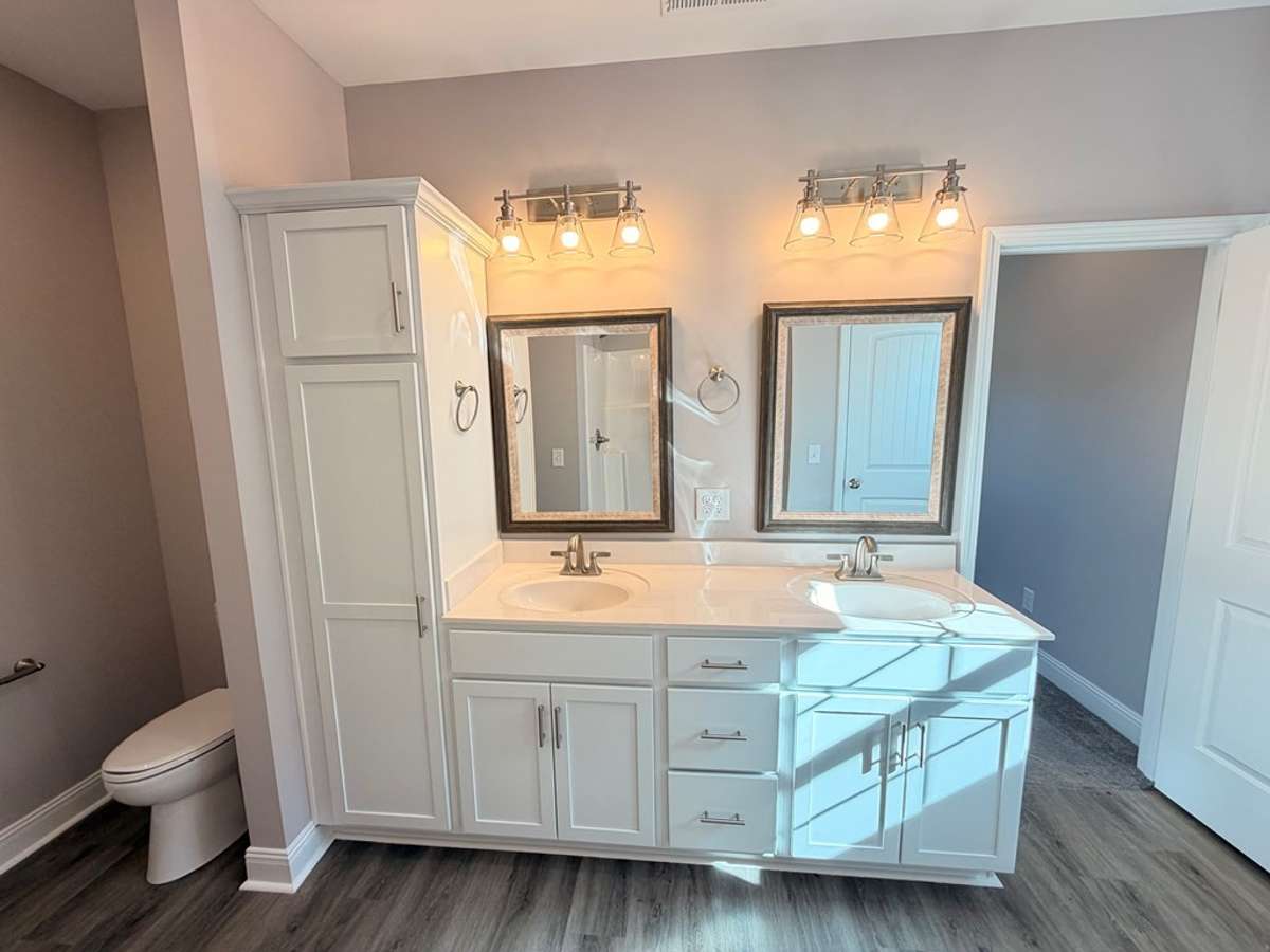 PRIMARY ENSUITE  BATHROOM
