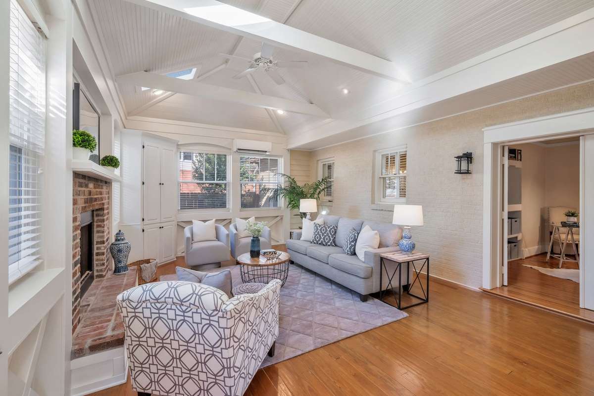 Spacious Den w Vaulted & Beamed Ceiling
