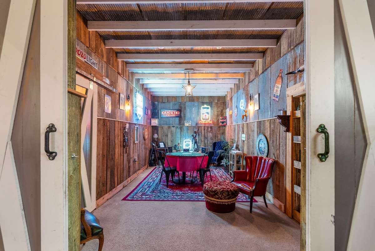 Poker Room