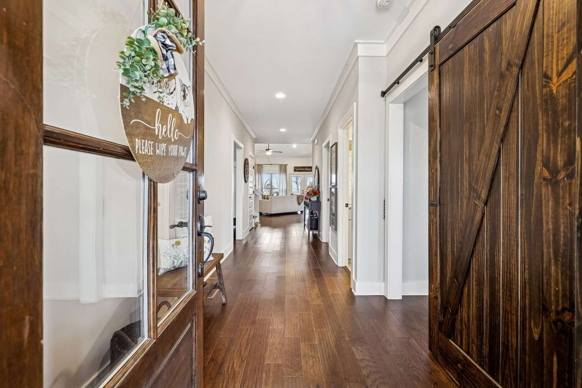 You will immediately feel at home in this Cottontown custom