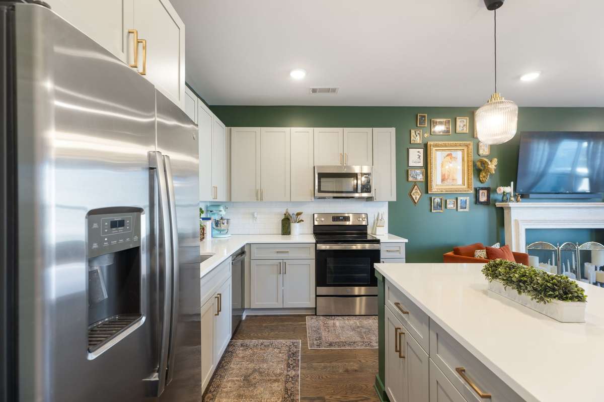 Spacious kitchen