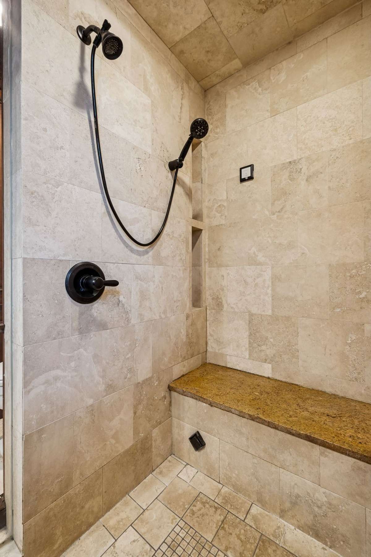 Full Bathroom Shower (main level)