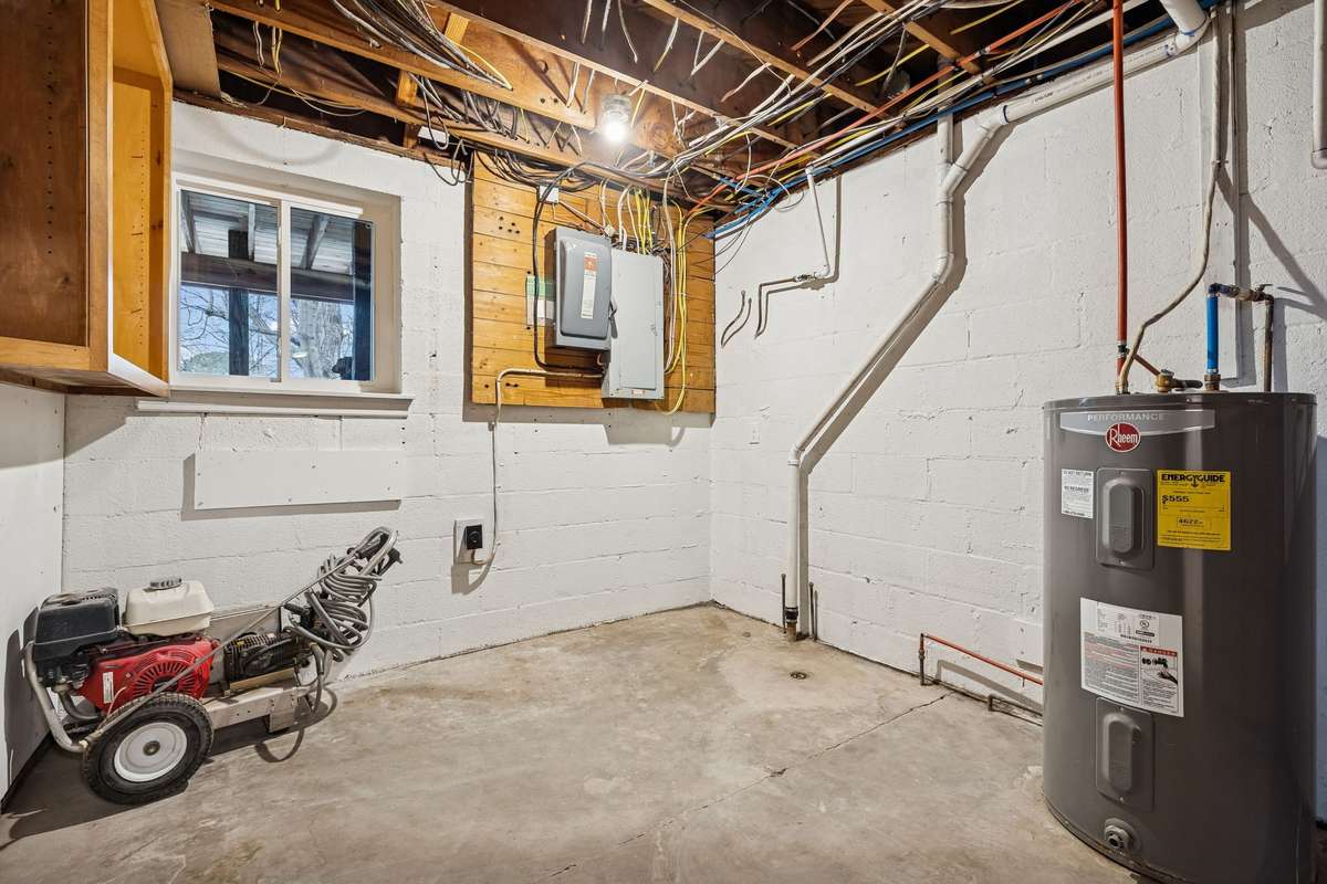 Utility Room (Basement)