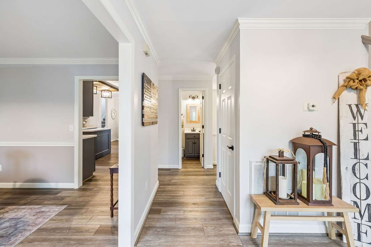 Light & Bright Foyer