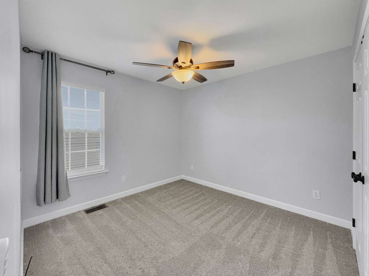 Secondary bedroom #2