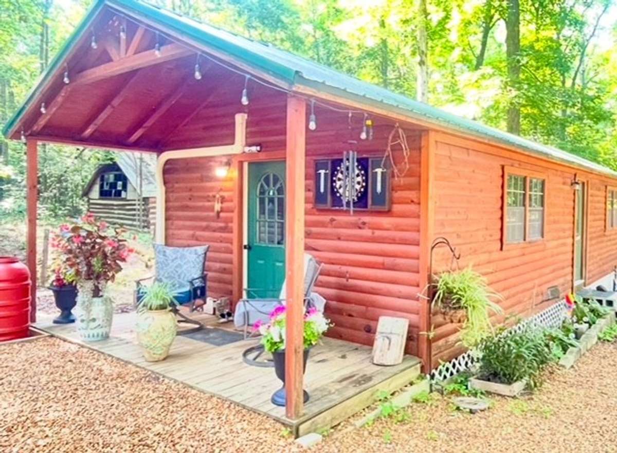Welcome to 380 E Oak Drive!  A perfect getaway located at end of road.