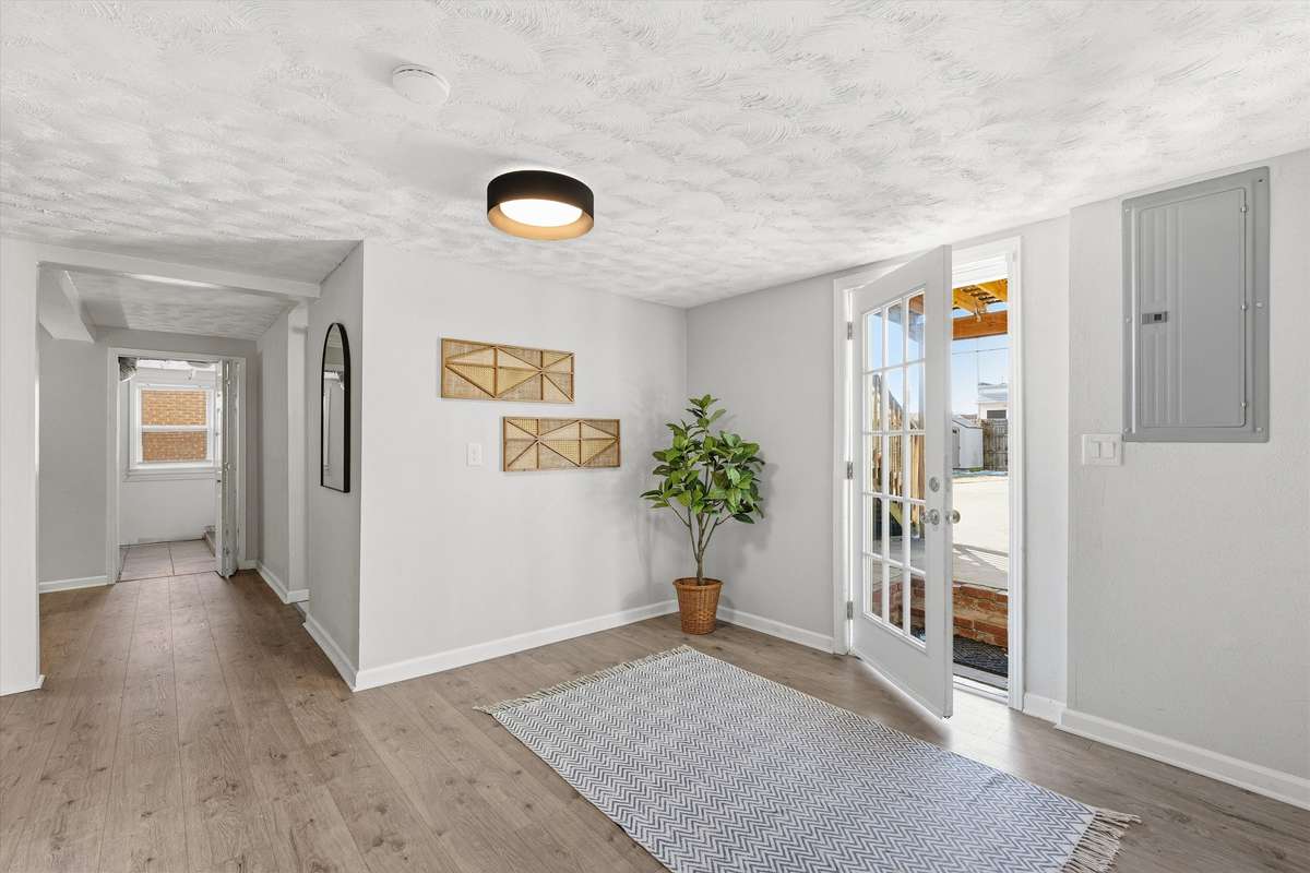 The finished basement is over 1,000 square feet! You'll find a guest room, full bathroom, laundry room, flex room and tons of storage space.