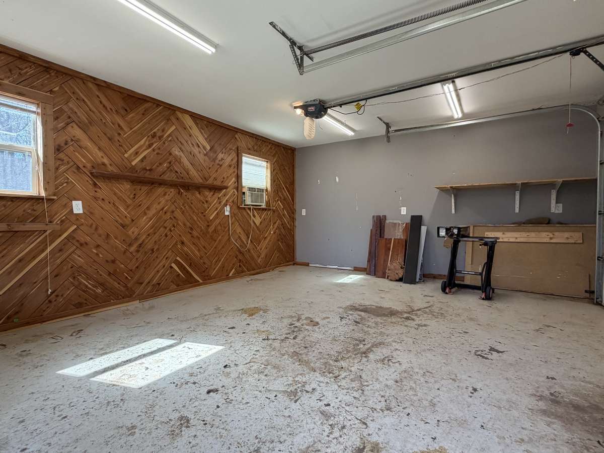 Inside the workshop, you will find plenty of space for all of those DIY projects