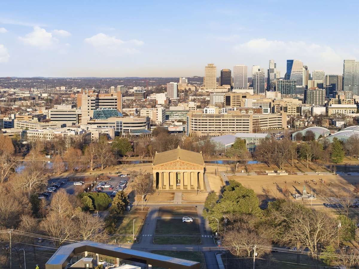 Easy Walk to Centennial Park