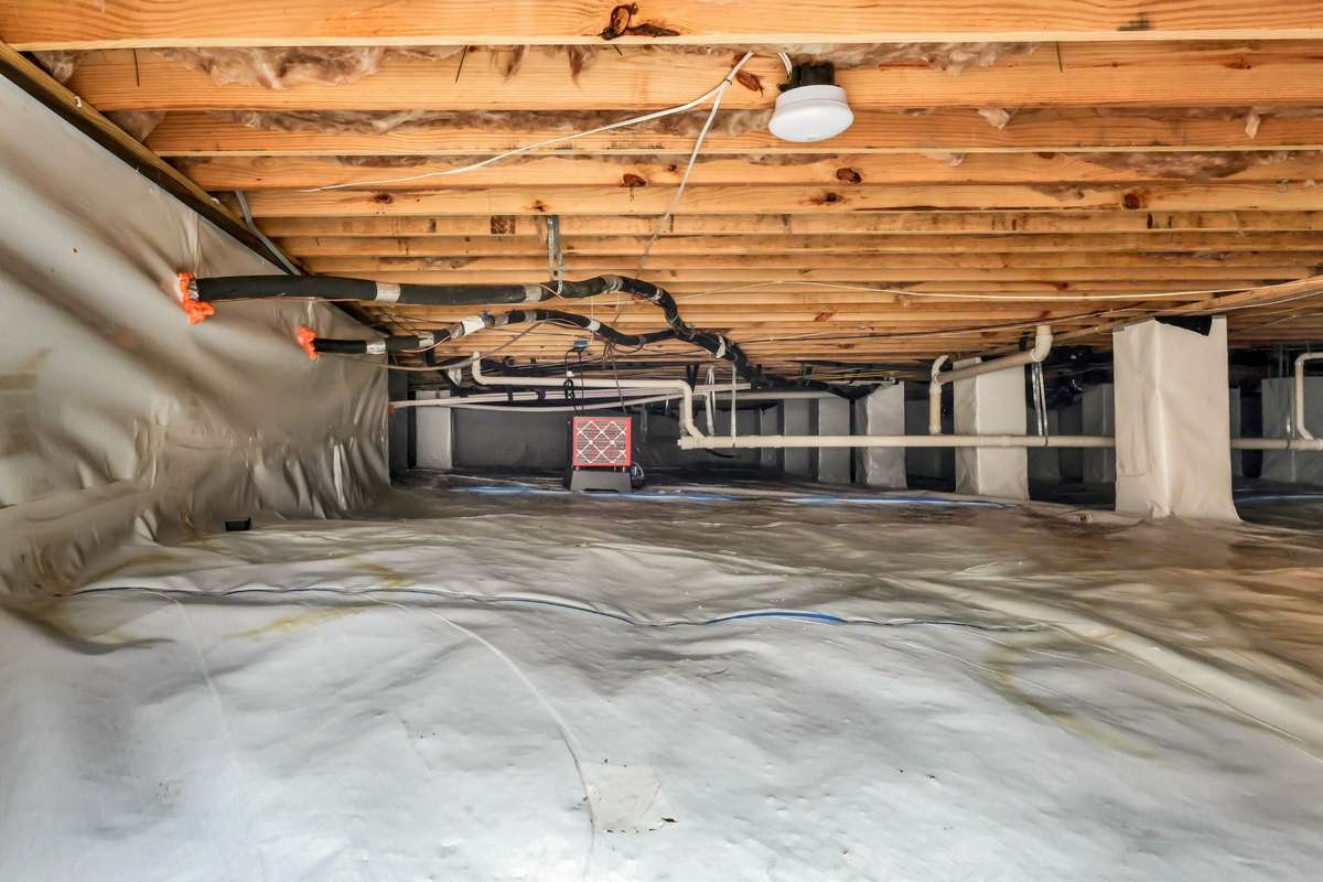 Encapsulated Crawl Space
