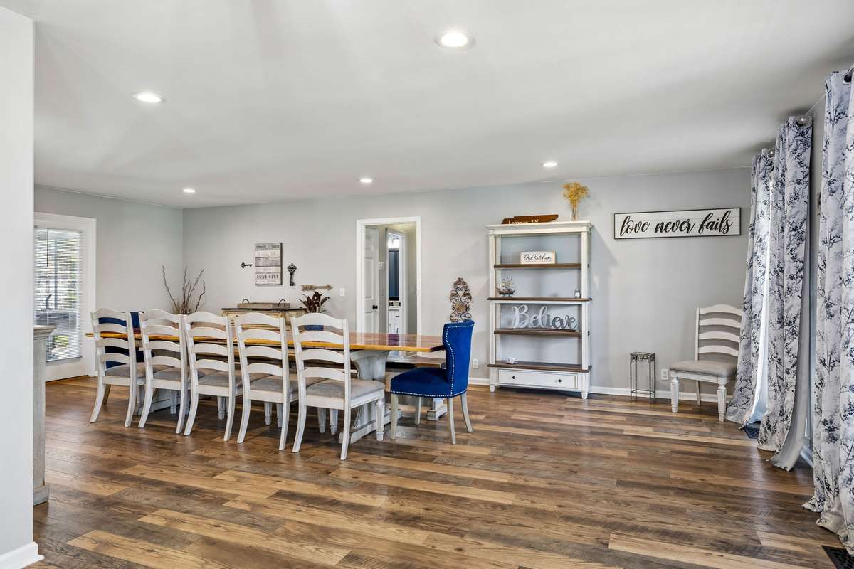 Spacious Dining Room