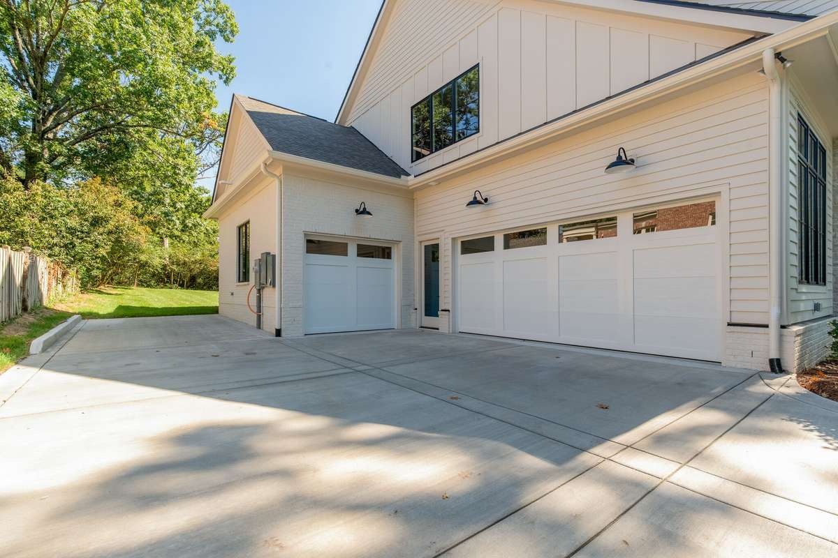 PICTURES ARE OF ANOTHER HOME AND ARE FOR REPRESENTATION ONLY. FLOOR PLAN, SELECTIONS, FINISHES AND FEATURES MAY VARY.