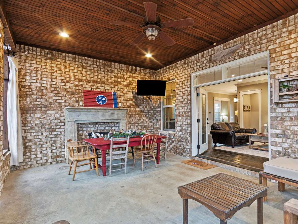 Screened back porch