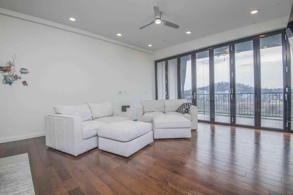 living area with views