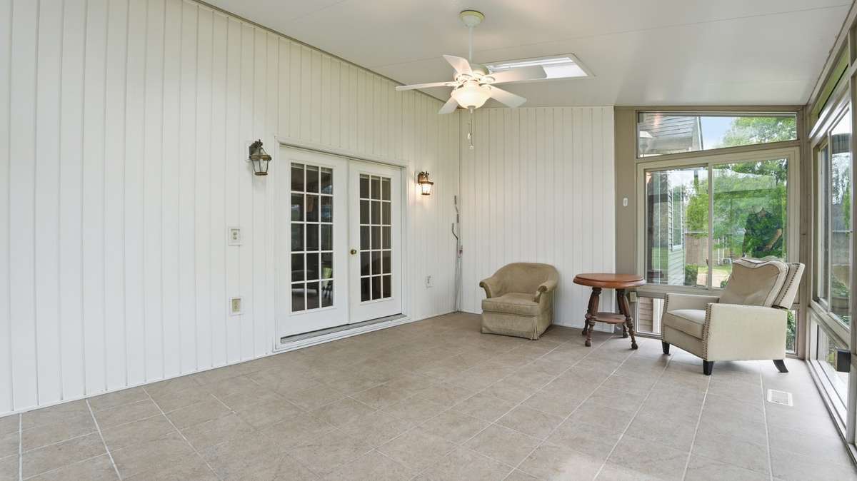 Sunroom - heated and cooled