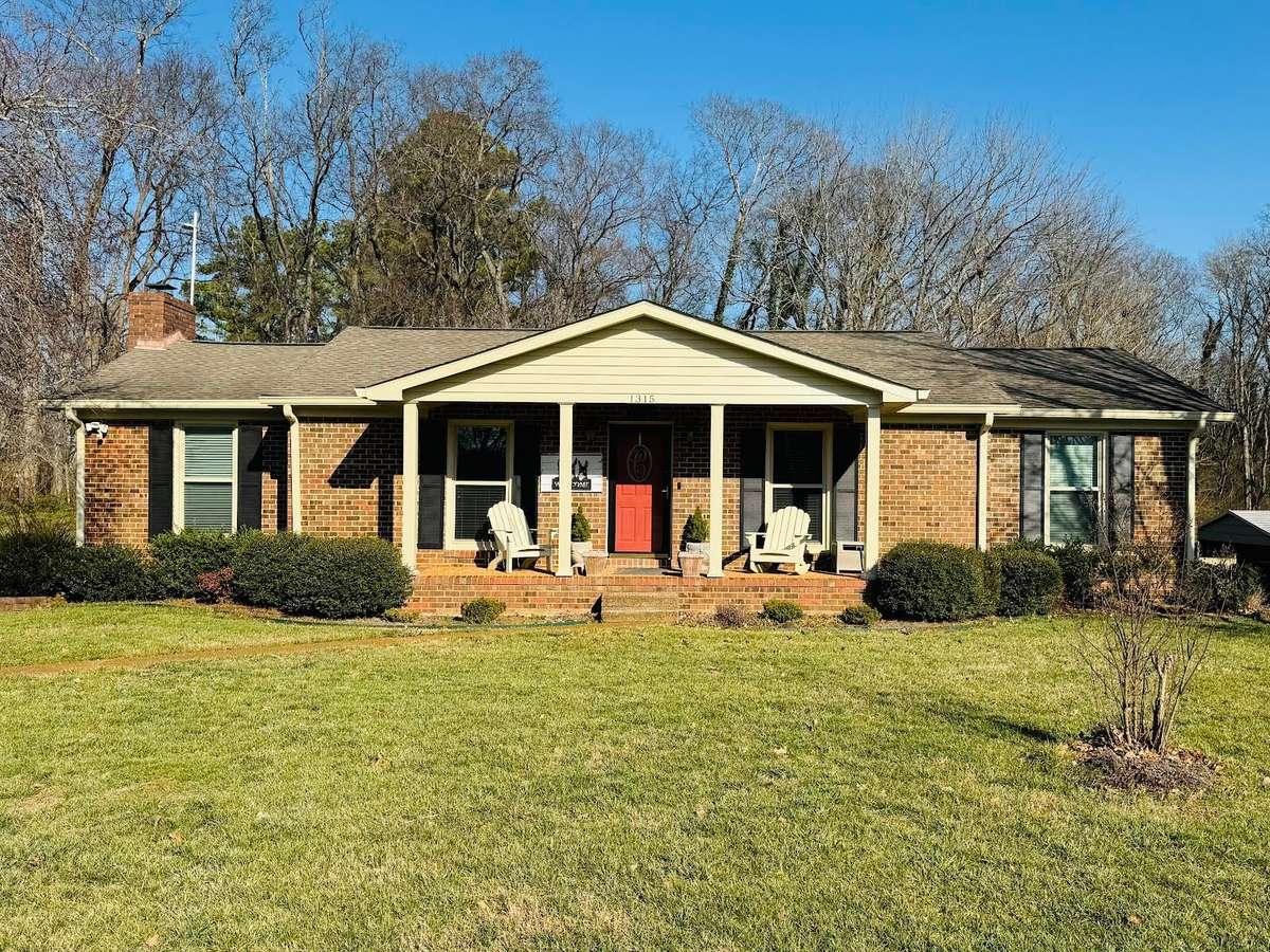 A TRADITIONAL BRICK HOME IN A FANTASTIC NEIGHBORHOOD - PROVEN TO BE A GREAT FAMILY PLACE.