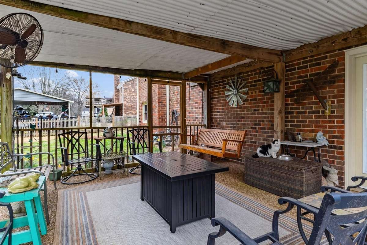 RELAX AND ENJOY THIS PEACEFUL PATIO AREA