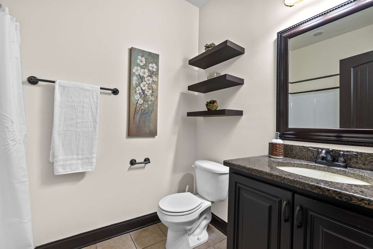 Full Bath on main level beside bedroom 2