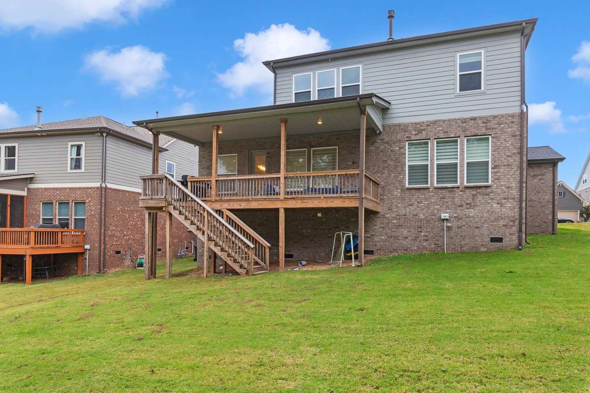 Covered deck in the back