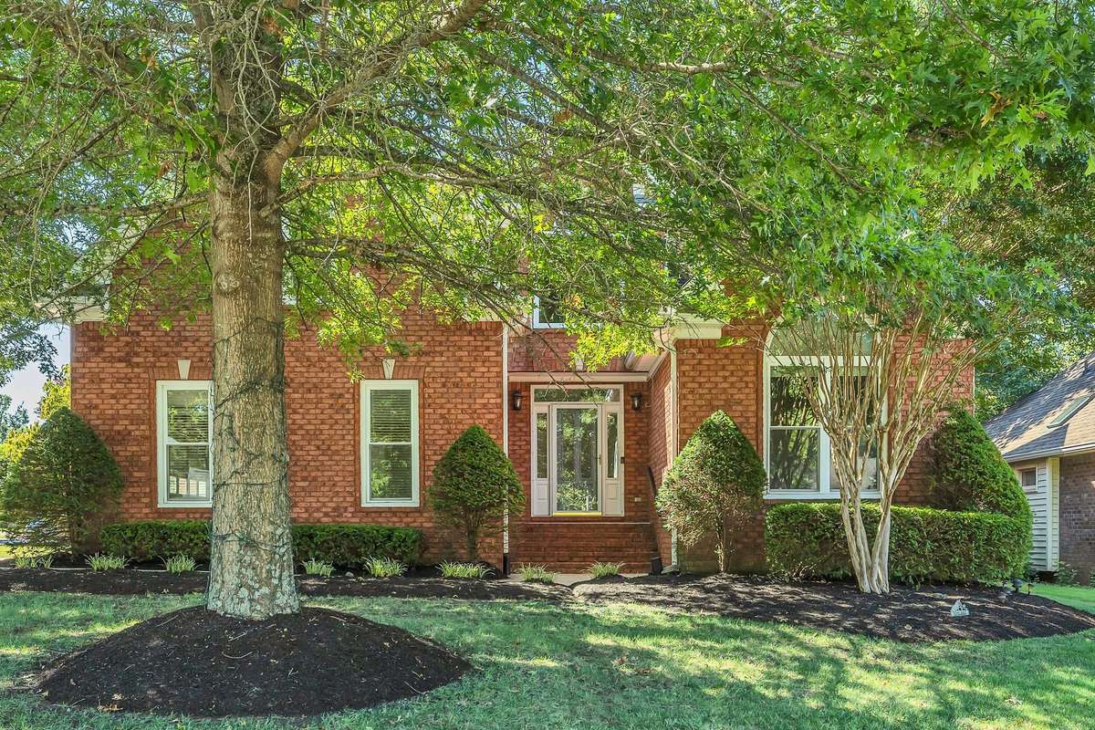 Welcome to 316 Black Bear Trail in the desirable Indian Hills subdivision.