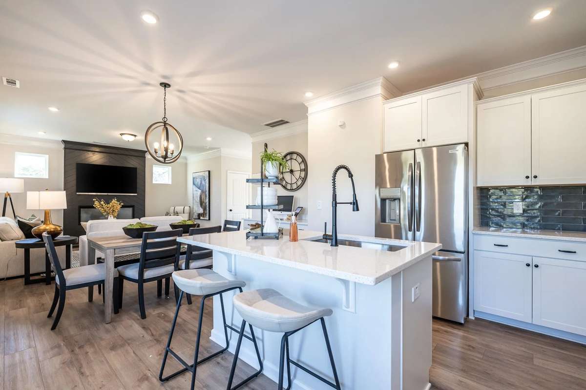 *Kitchen*