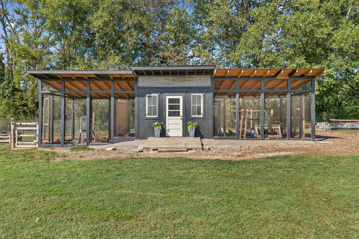 Chicken coop